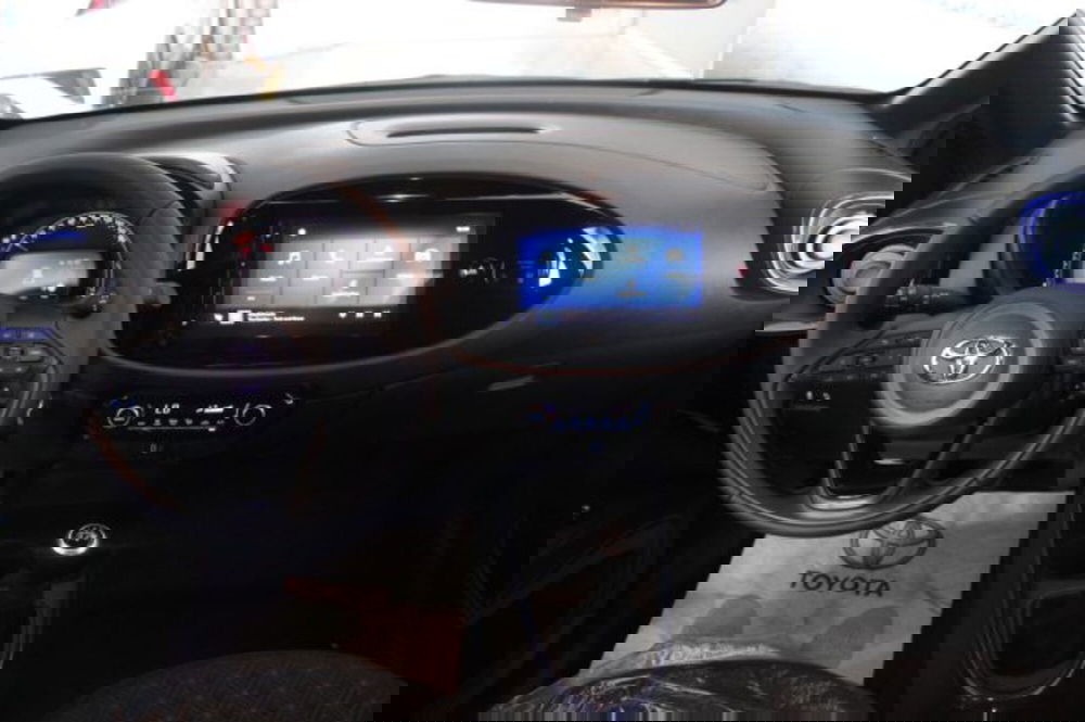 Toyota Aygo X nuova a Roma (9)