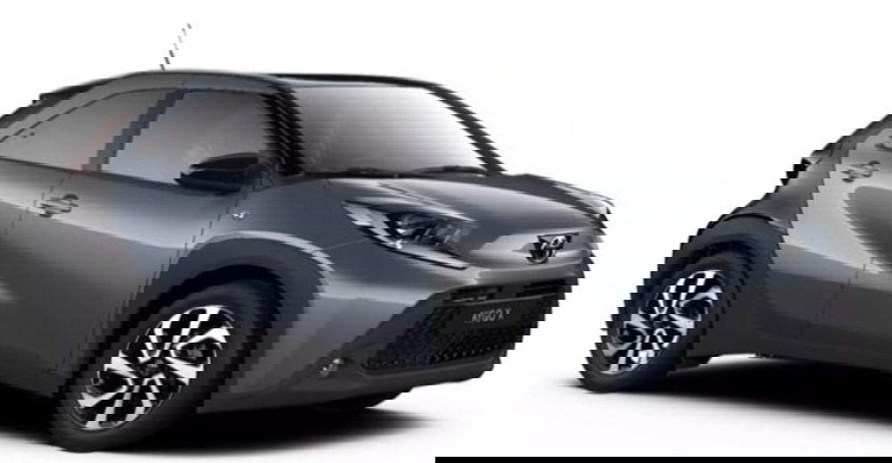Toyota Aygo X nuova a Roma (4)