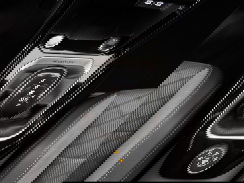 Volkswagen T-Roc nuova a Vicenza (18)