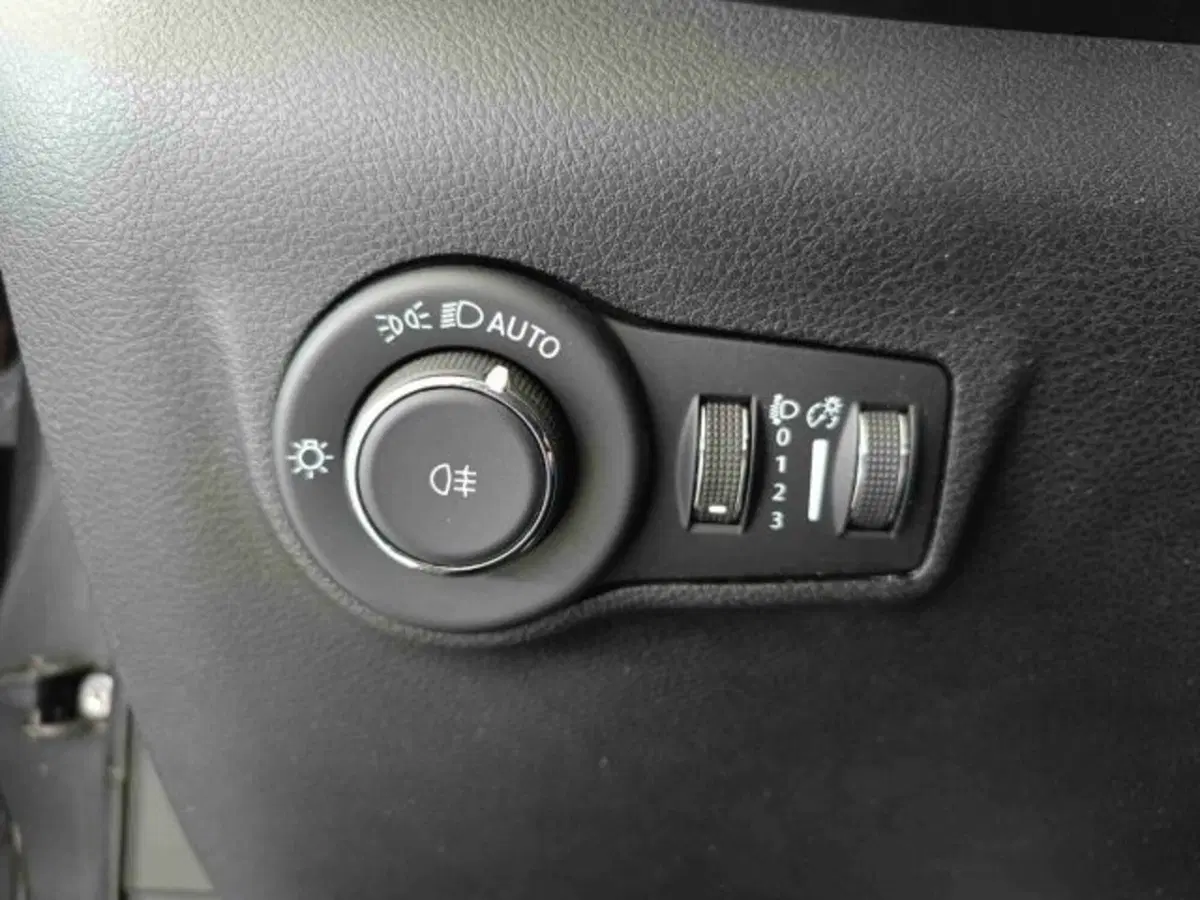 Jeep Compass usata a Catania (17)