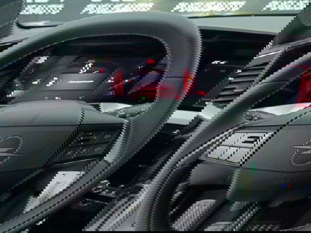 Opel Mokka nuova a Catania (17)