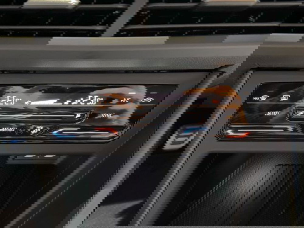 Volkswagen Taigo nuova a Vicenza (18)