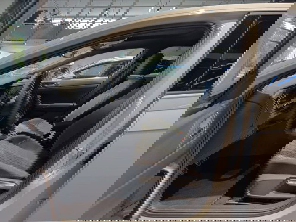 Volkswagen Taigo nuova a Vicenza (8)