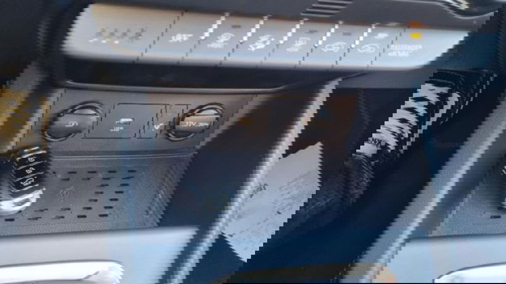 Hyundai Kona usata a Savona (8)