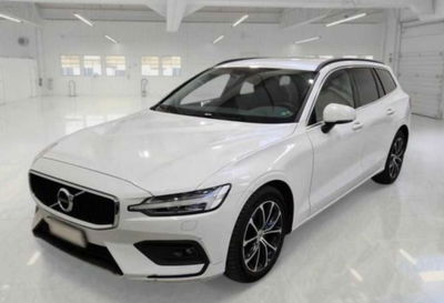 Volvo V60 B3 Geartronic Momentum Business del 2021 usata a Castenaso