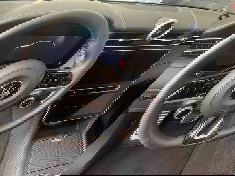 Maserati Grecale usata a Napoli (18)