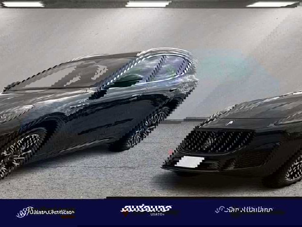 Maserati Grecale usata a Napoli