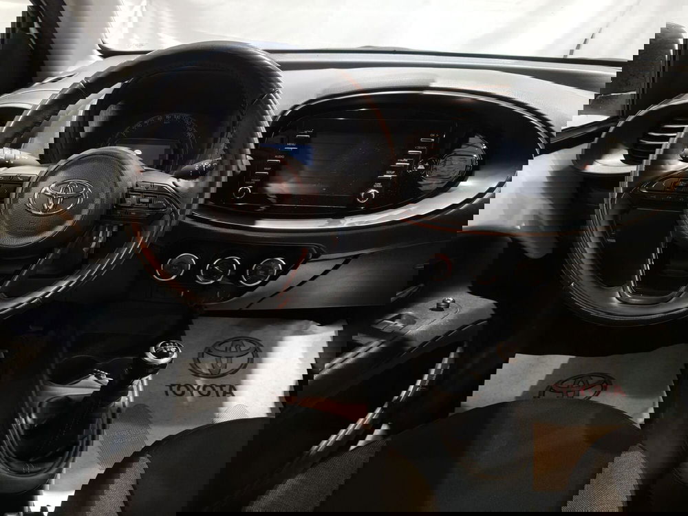 Toyota Aygo X usata a Roma (10)