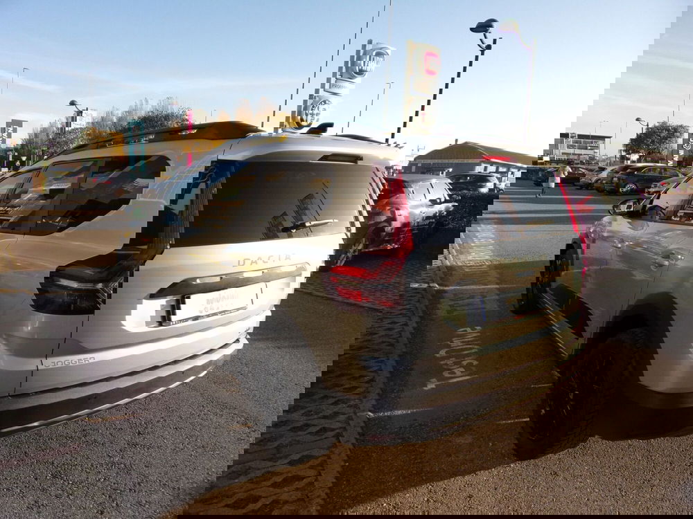 Dacia Jogger usata a Reggio Emilia (7)