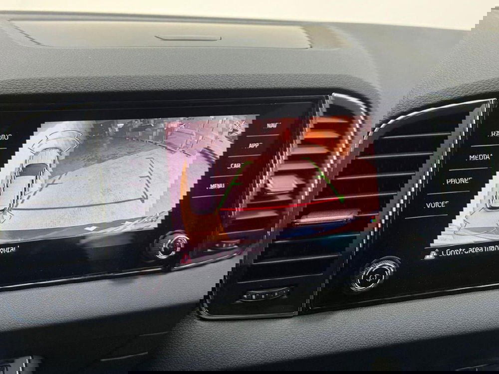 Skoda Karoq usata a Como (18)