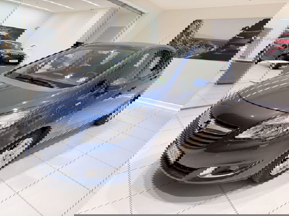 Opel Meriva usata a Latina