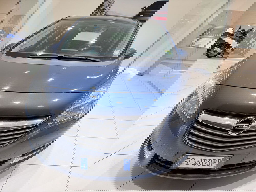 Opel Meriva usata a Latina (2)