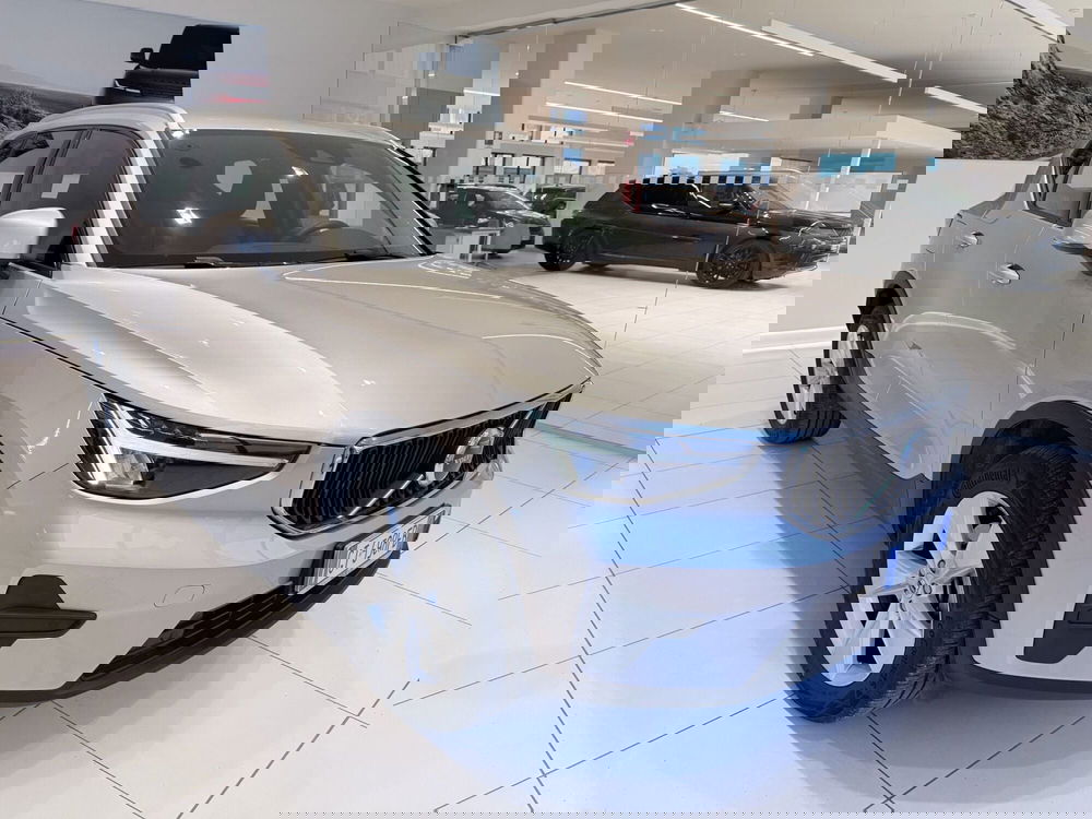 Volvo XC40 usata a Latina (4)