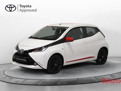 Toyota Aygo 1.0 VVT-i 69 CV 5 porte x-play TSS del 2016 usata a Sesto Fiorentino