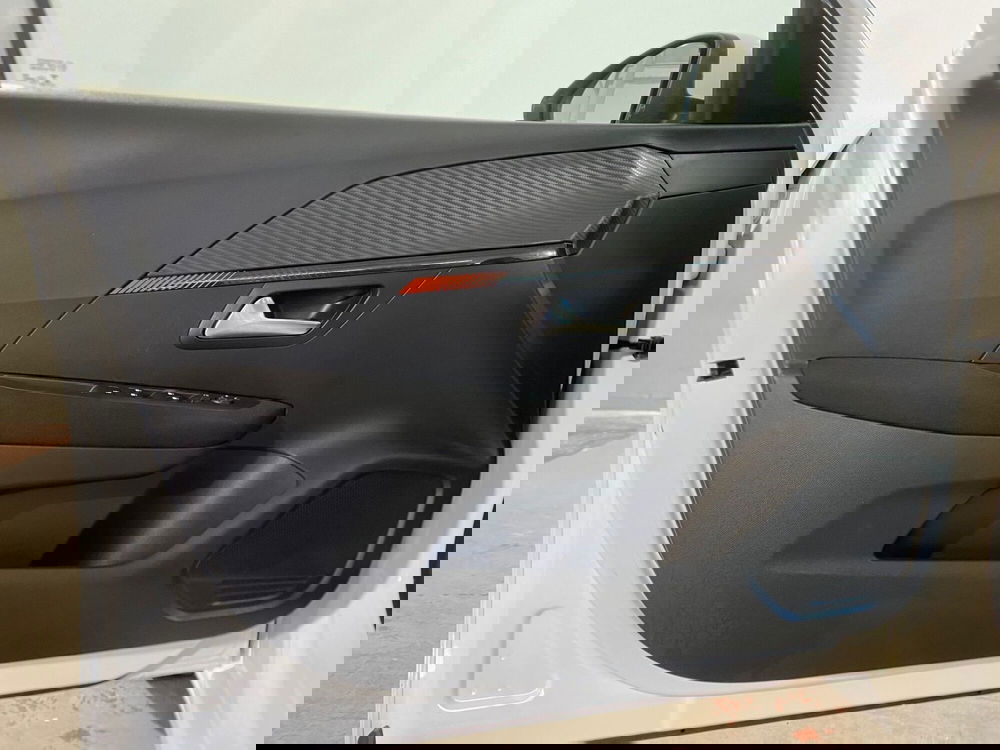 Peugeot 208 nuova a Bari (10)