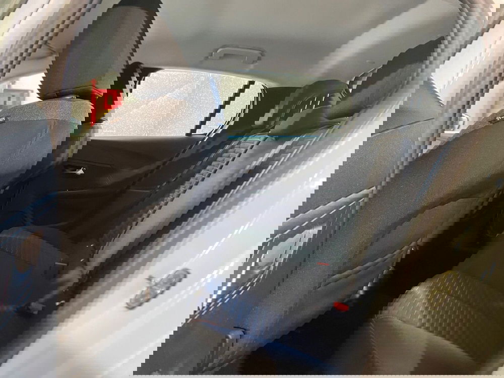 Peugeot 208 nuova a Bari (14)