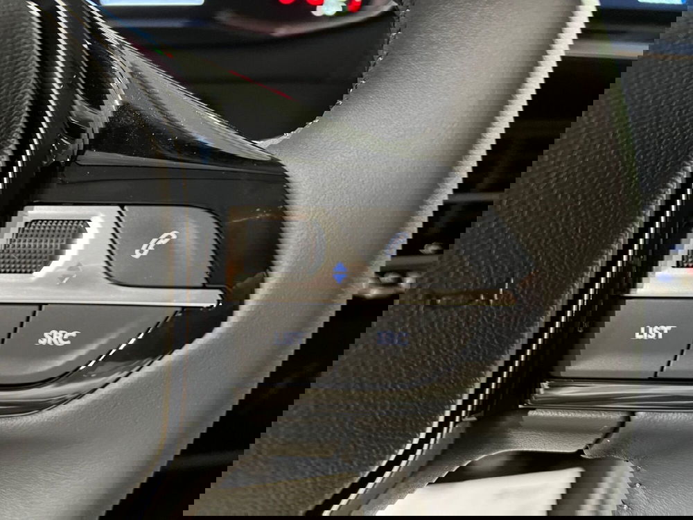 Peugeot 208 nuova a Bari (17)