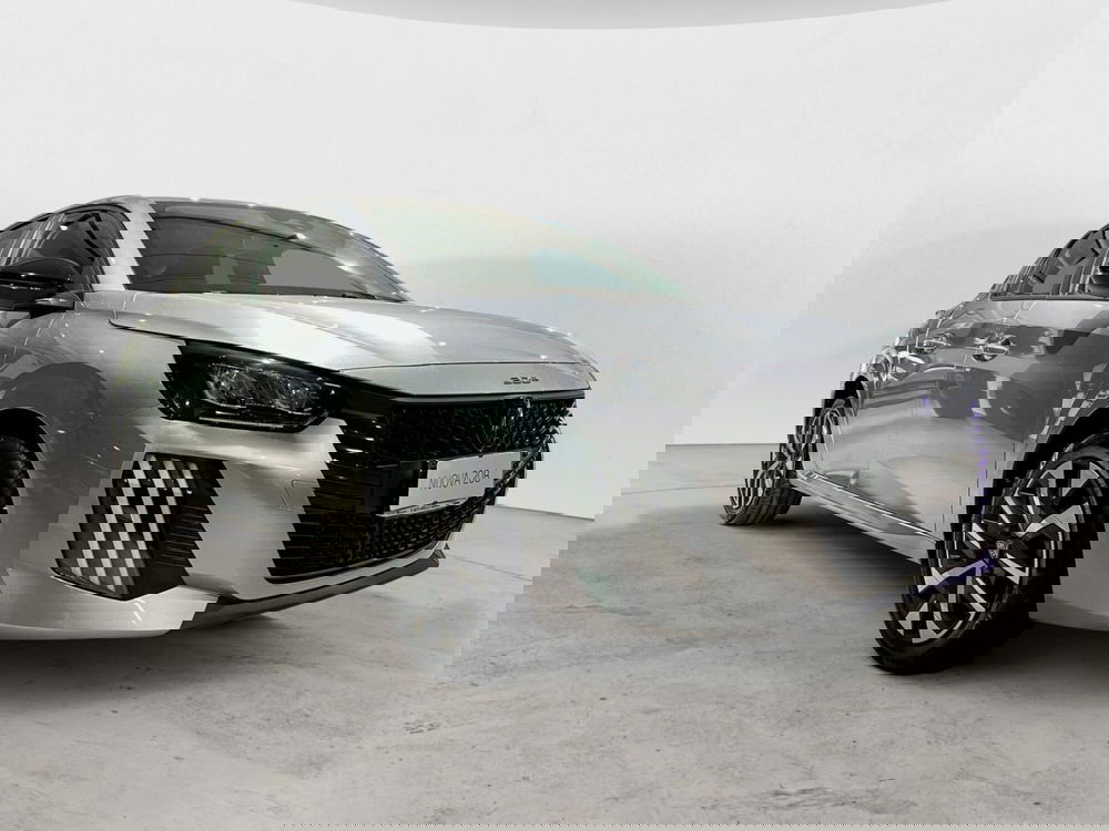 Peugeot 208 nuova a Bari