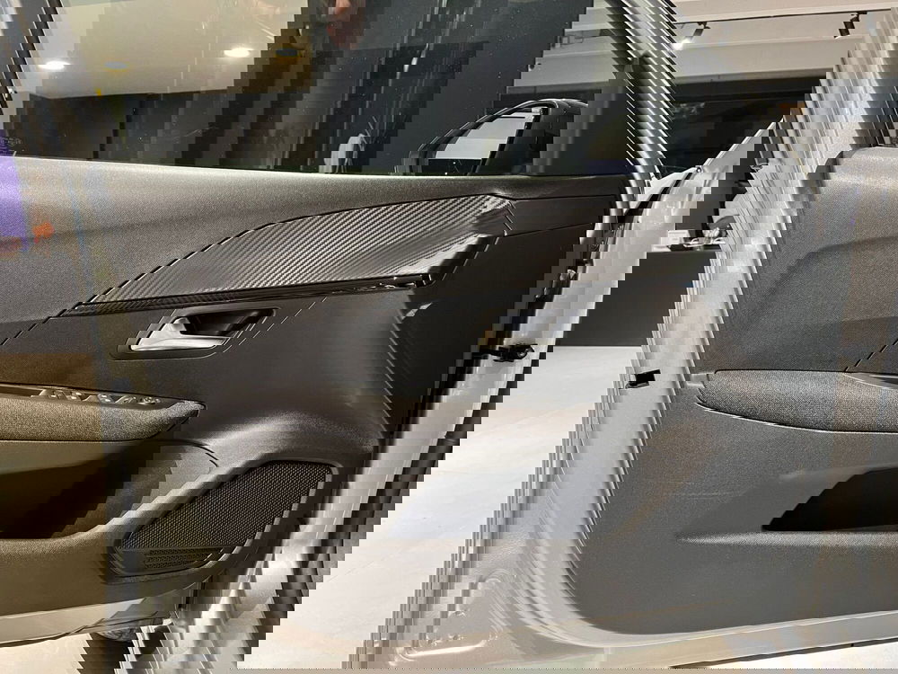 Peugeot 208 nuova a Bari (12)