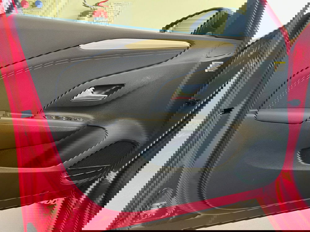 Opel Corsa nuova a Bari (12)