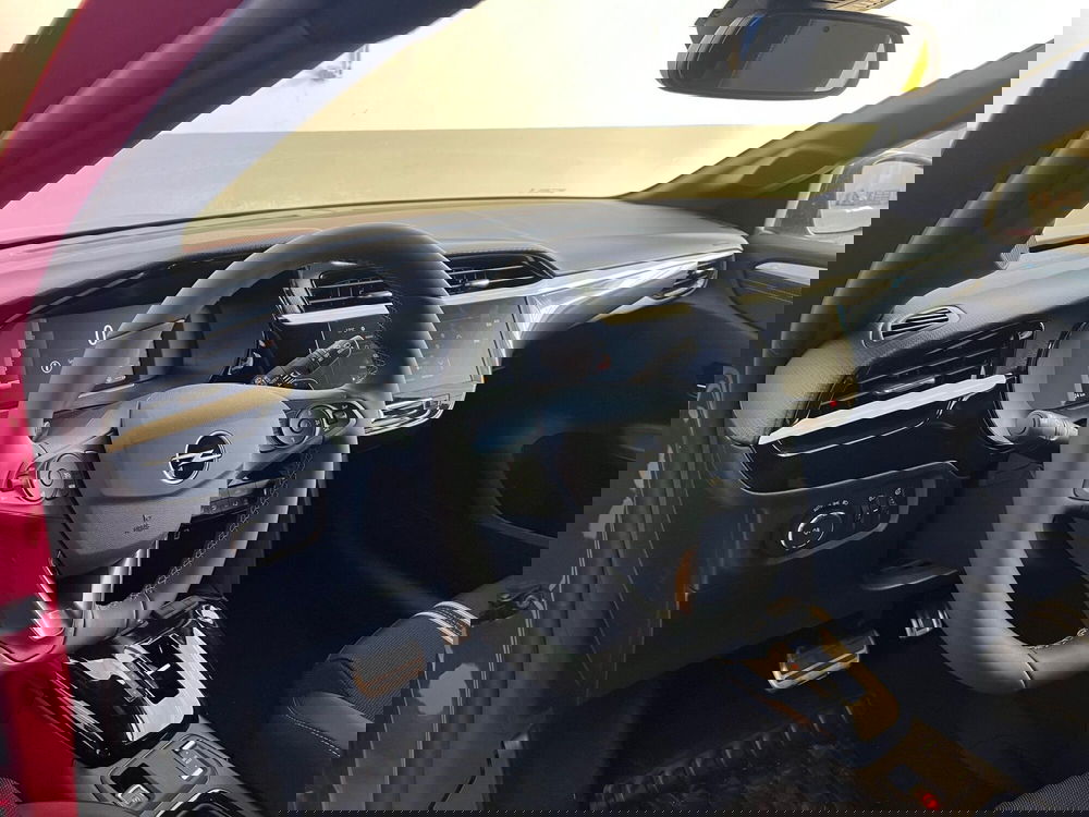 Opel Corsa nuova a Bari (14)