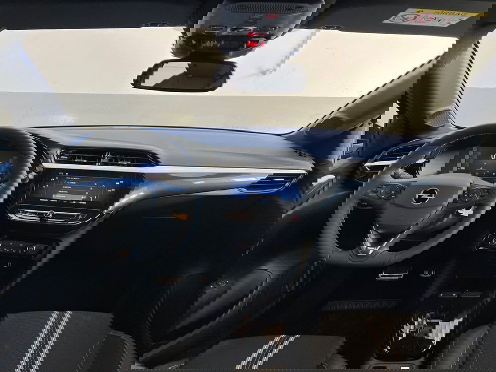 Opel Corsa nuova a Bari (17)