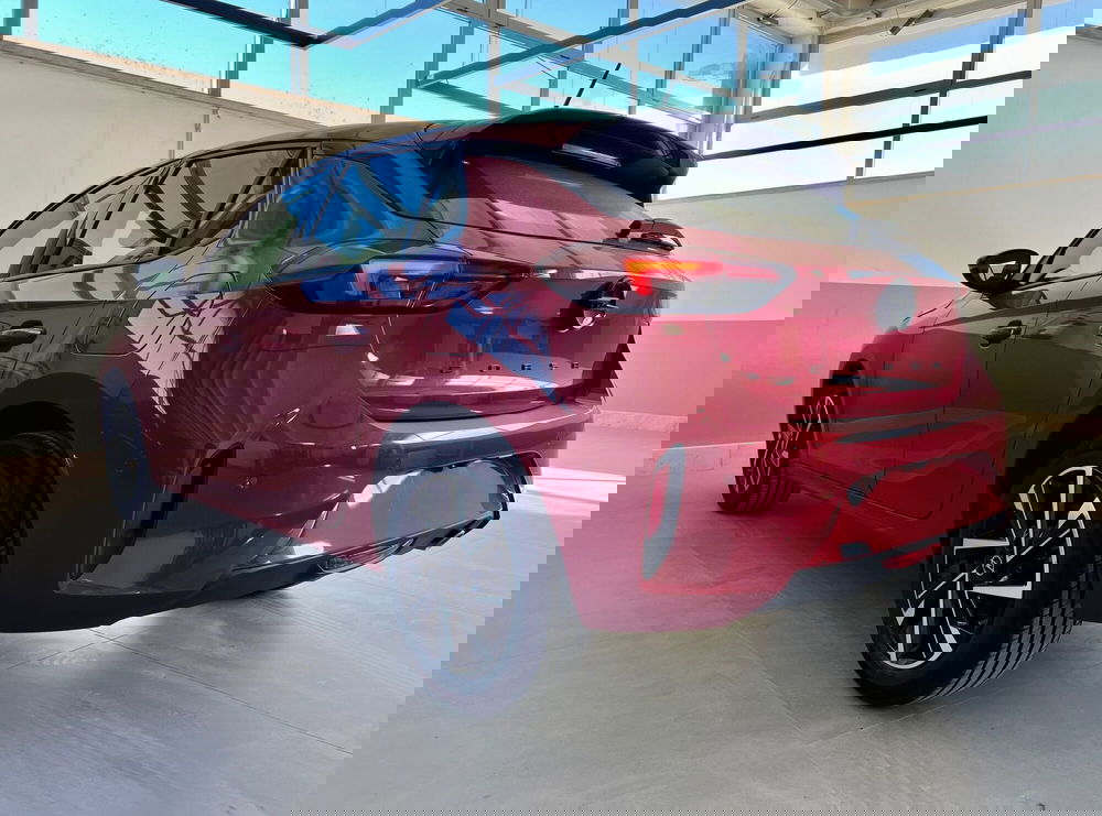 Opel Corsa nuova a Bari (6)