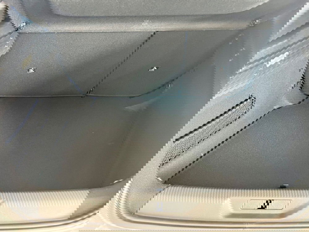 Peugeot 308 nuova a Bari (10)