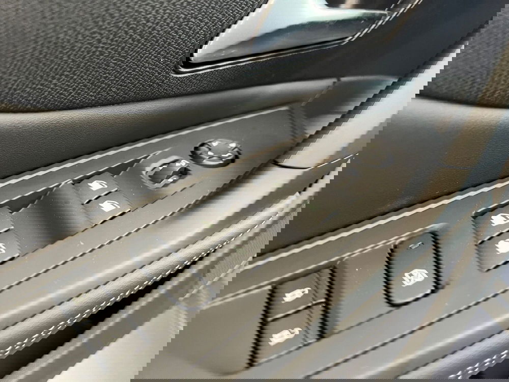 Peugeot 308 nuova a Bari (13)