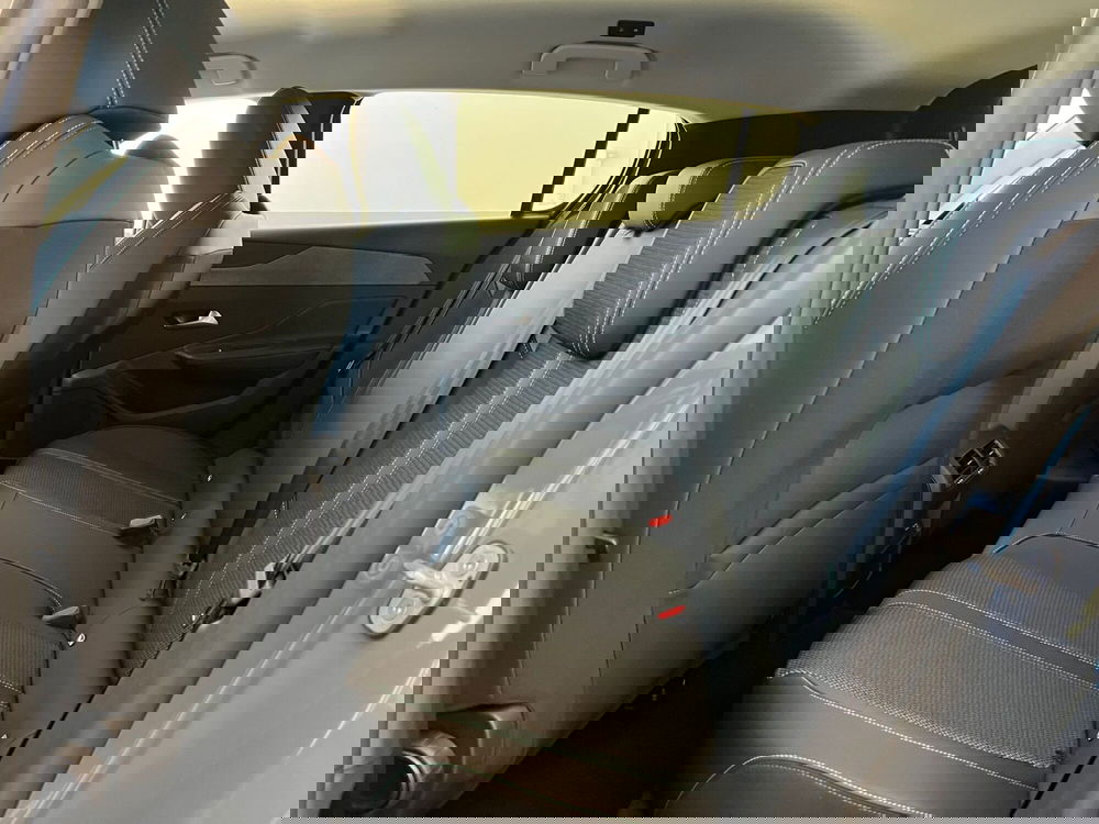 Peugeot 308 nuova a Bari (17)