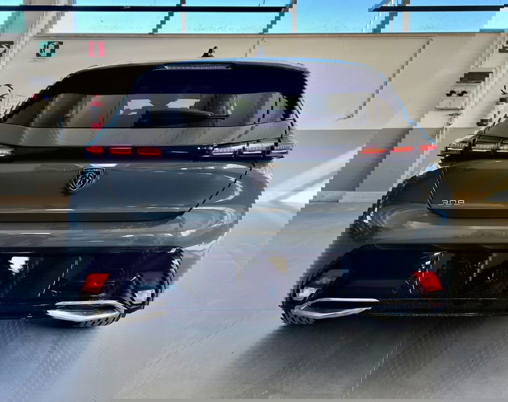 Peugeot 308 nuova a Bari (7)