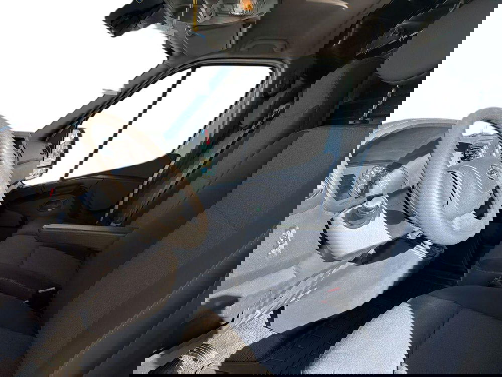 Nissan NV400 Furgone usata a Siena (9)