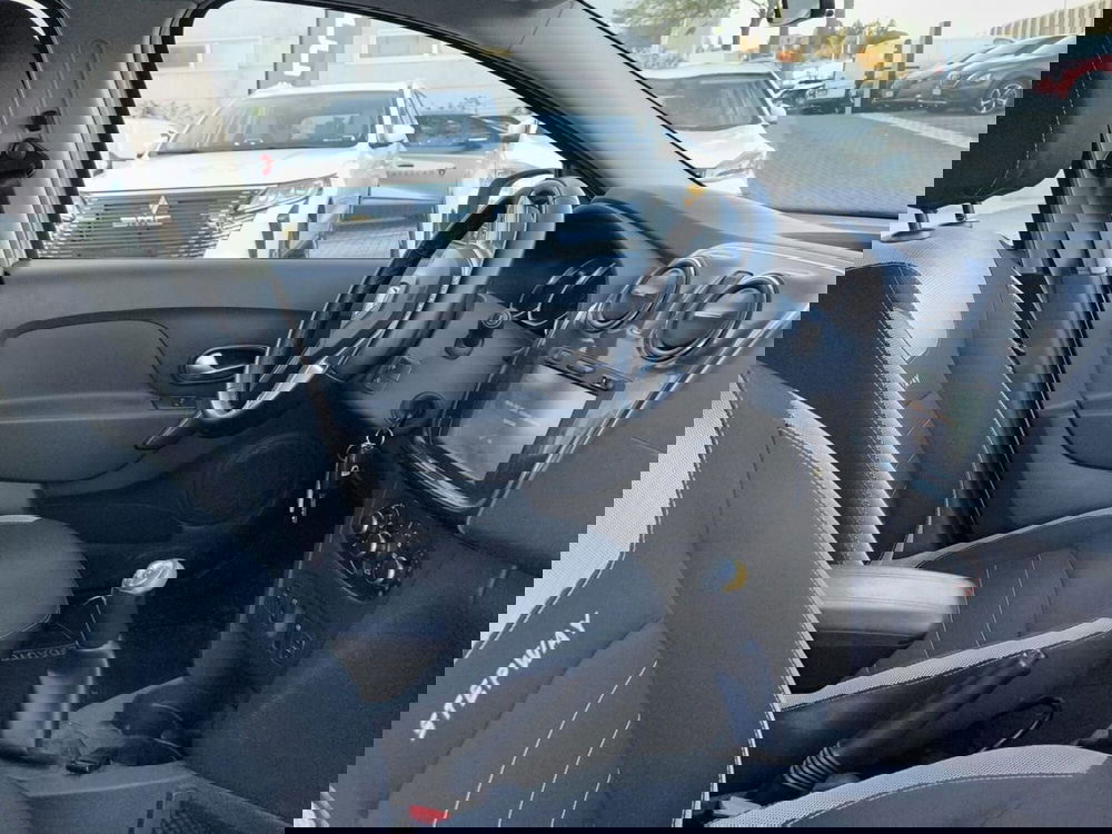 Dacia Logan usata a Siena (10)