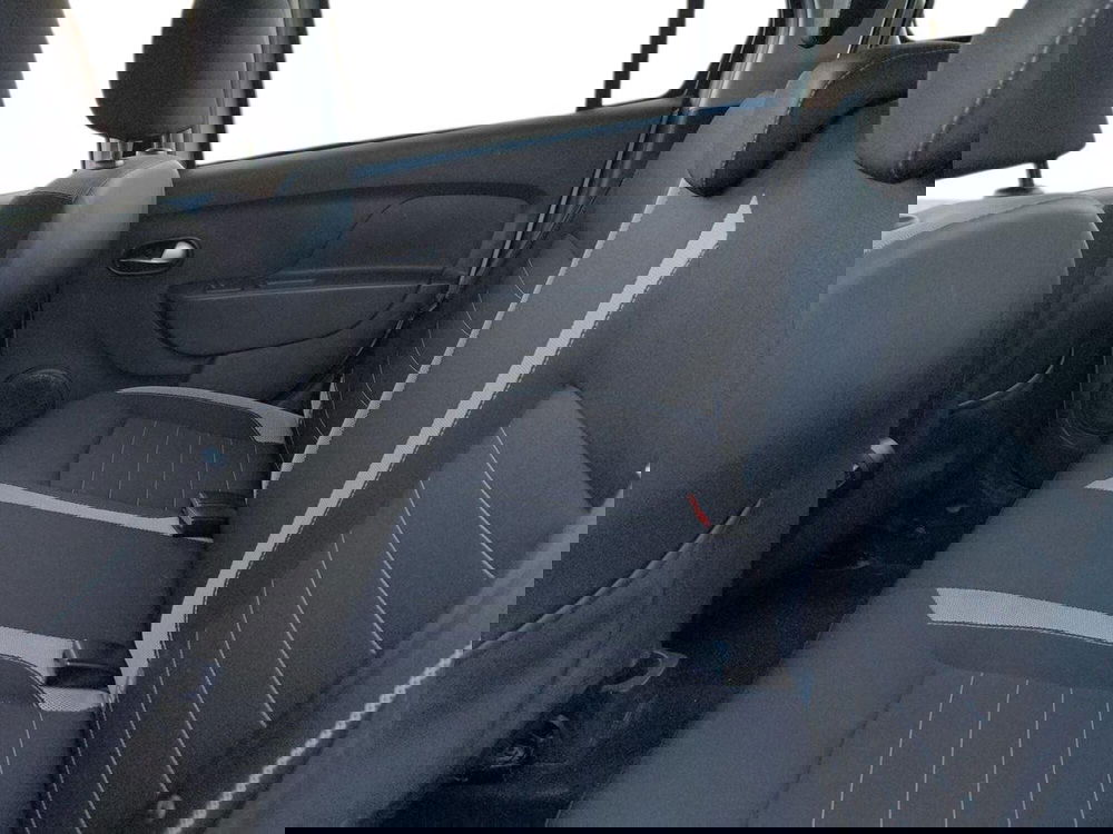 Dacia Logan usata a Siena (11)