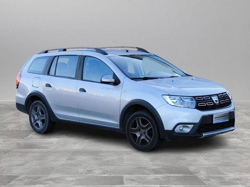 Dacia Logan usata a Siena (2)