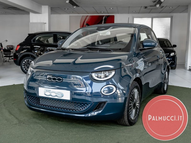 Fiat 500 nuova a Prato