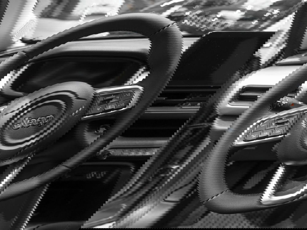 Jeep Avenger usata a Prato (7)