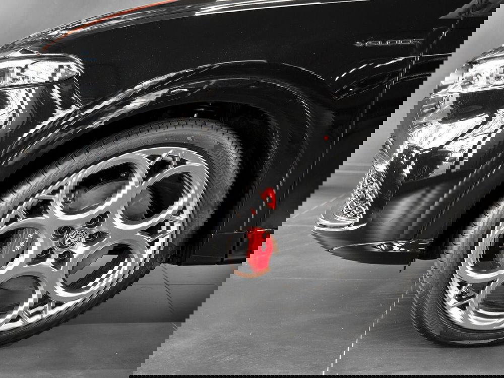 Alfa Romeo Tonale nuova a Prato (3)