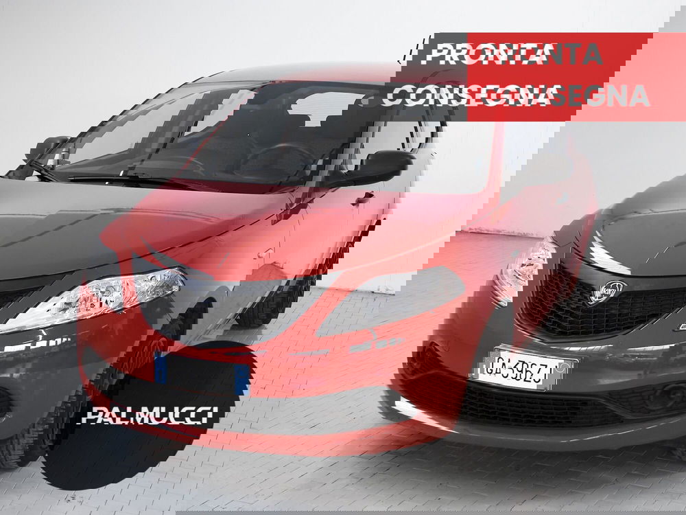 Lancia Ypsilon usata a Prato