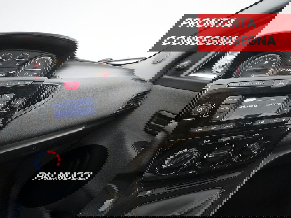 Lancia Ypsilon usata a Prato (12)