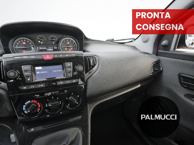 Lancia Ypsilon usata a Prato (12)
