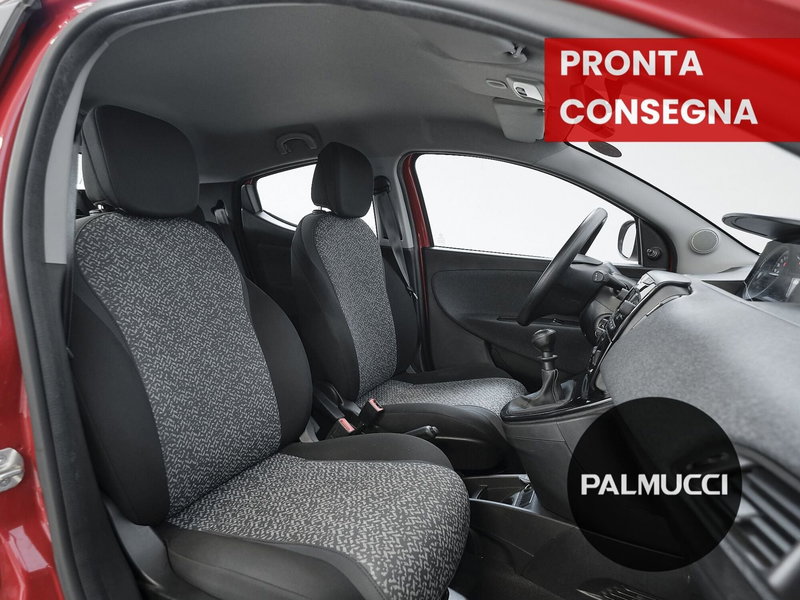 Lancia Ypsilon usata a Prato (16)