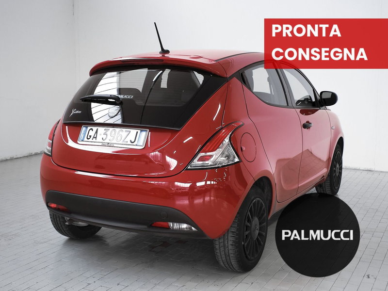 Lancia Ypsilon usata a Prato (3)
