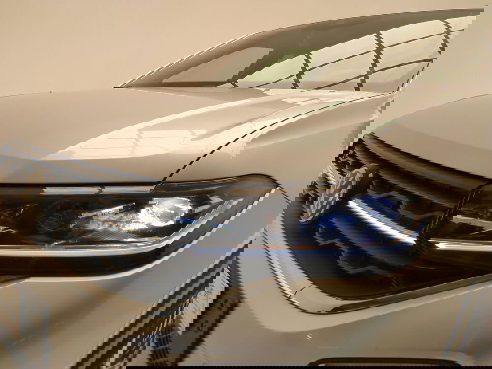 Volkswagen T-Cross nuova a Avellino (10)