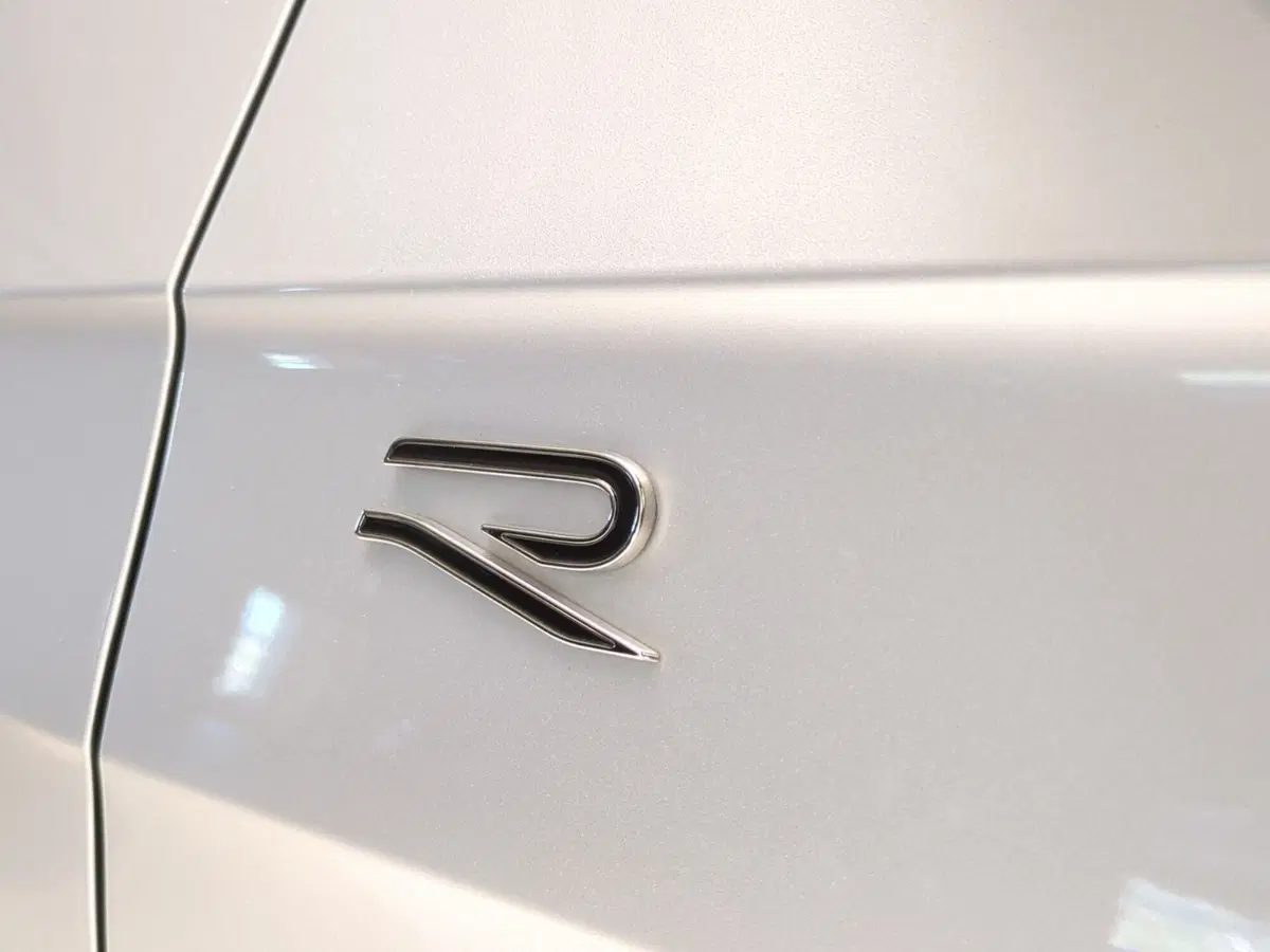 Volkswagen T-Cross nuova a Avellino (12)