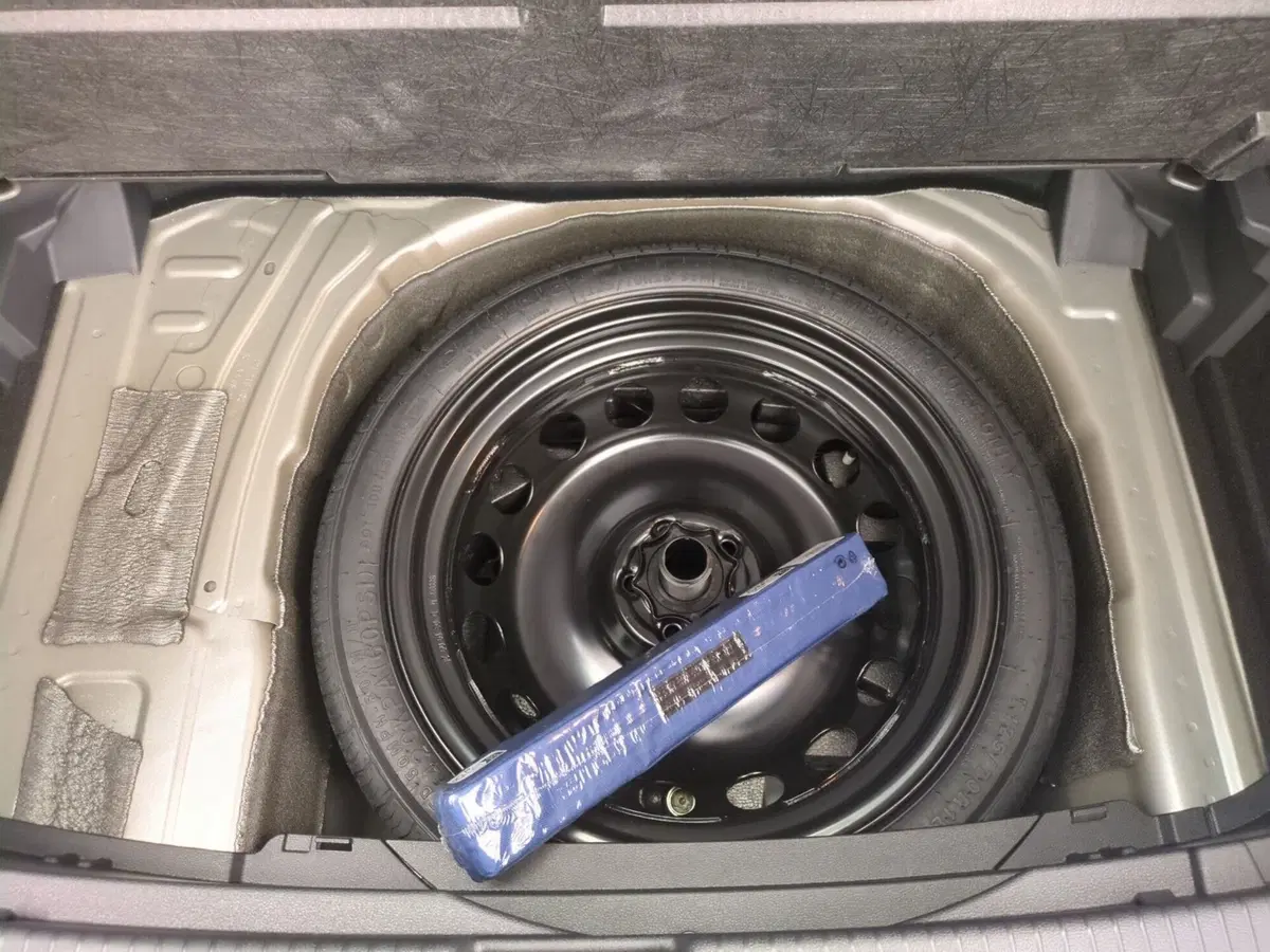 Volkswagen T-Cross nuova a Avellino (16)