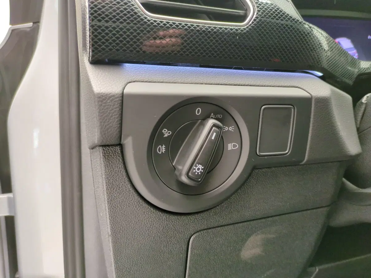 Volkswagen T-Cross nuova a Avellino (20)