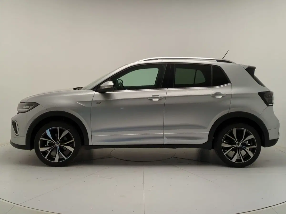 Volkswagen T-Cross nuova a Avellino (5)