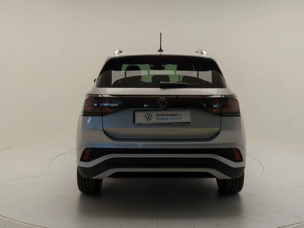 Volkswagen T-Cross nuova a Avellino (7)