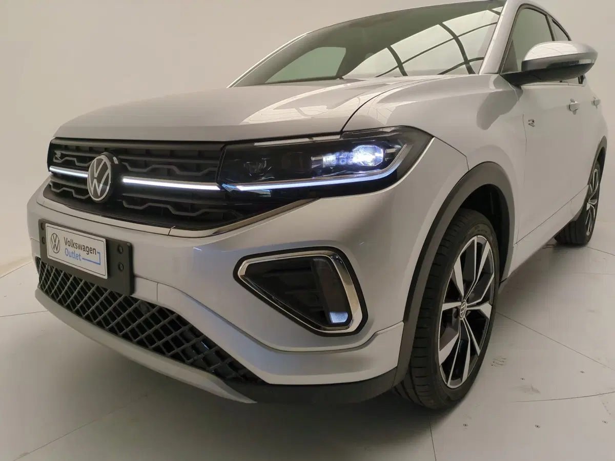Volkswagen T-Cross nuova a Avellino (9)